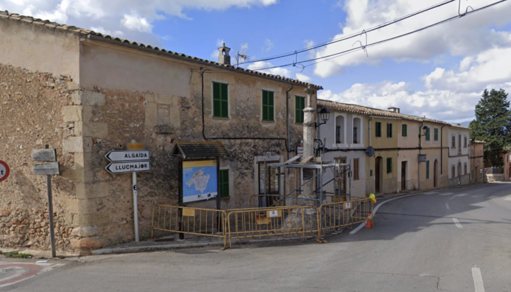 restauració creu sa cometa