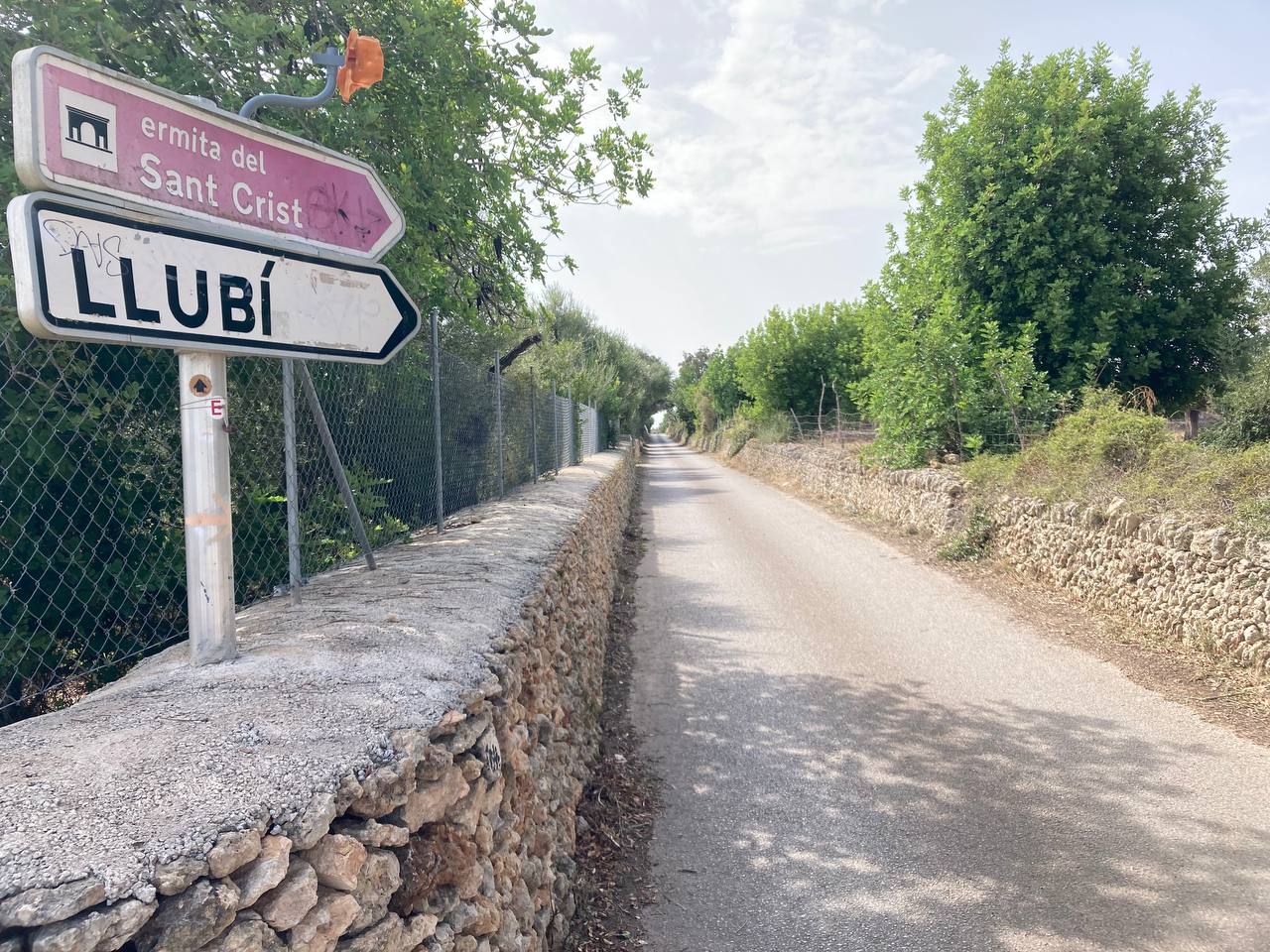 Millora i il·luminació de tot el camí de Llubí fins a l’ermita i l’estació