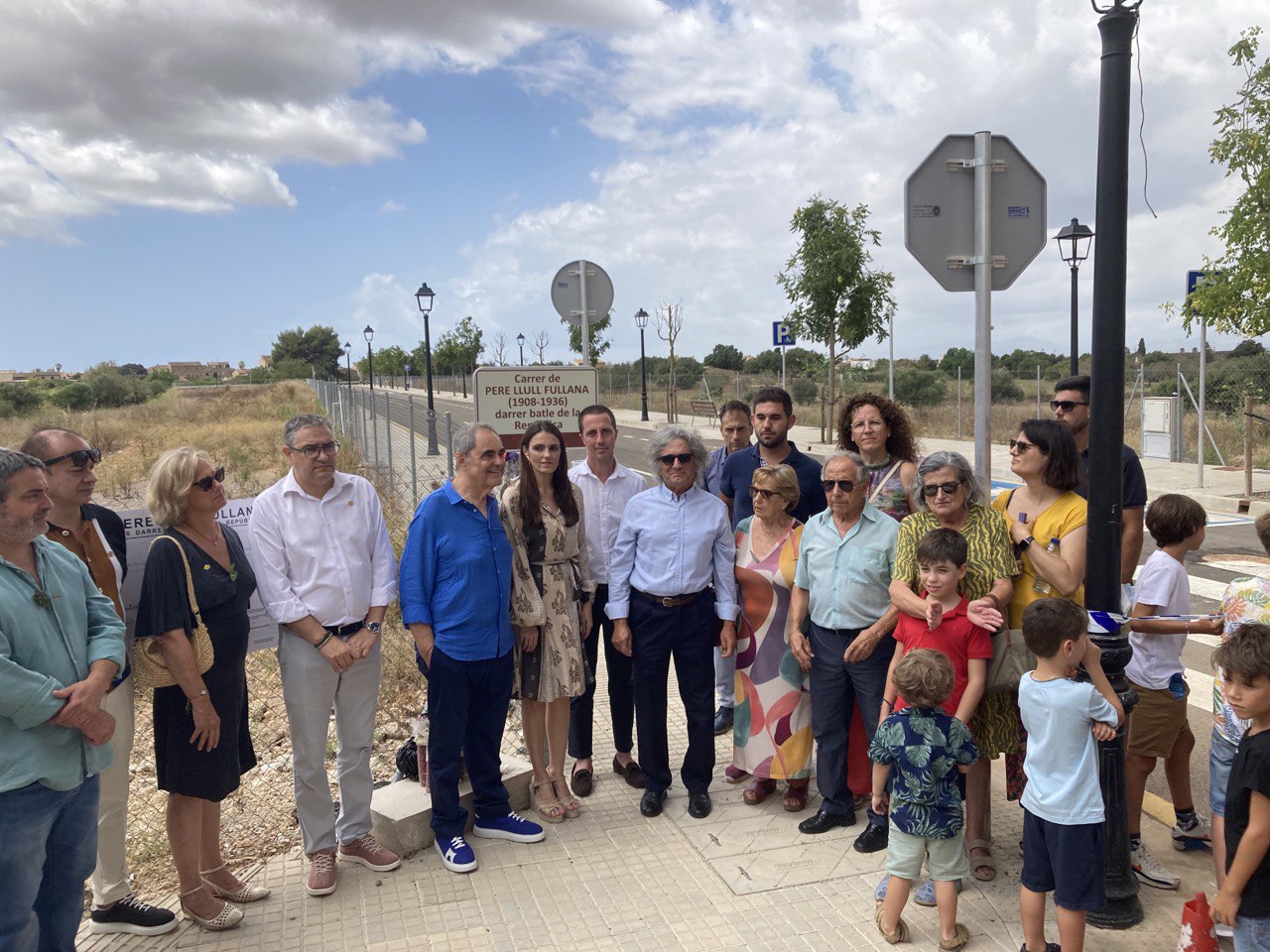 Algaida i els Cossiers estrenen el carrer dedicat a l’exbatle Pere Llull Fullana