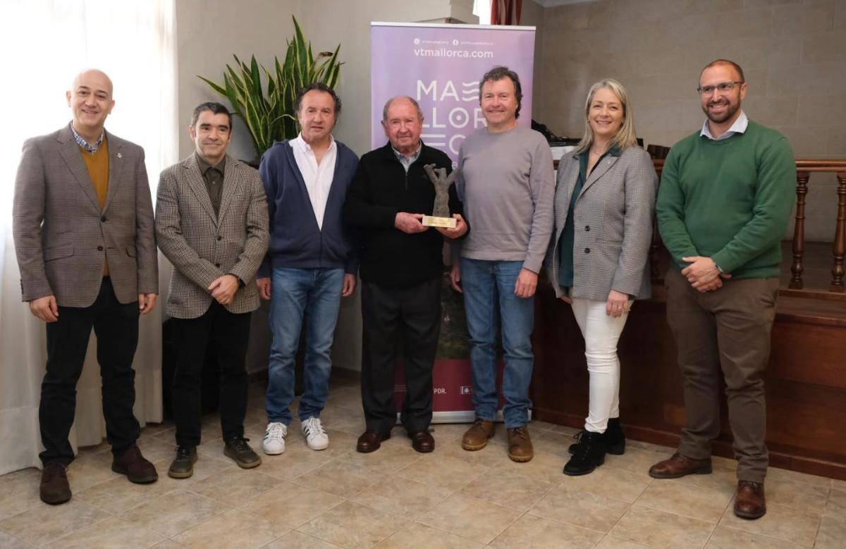 Vi de la Terra Mallorca reconeix Sebastià Batle Llompart de Biniali amb el primer premi Vinyòvol