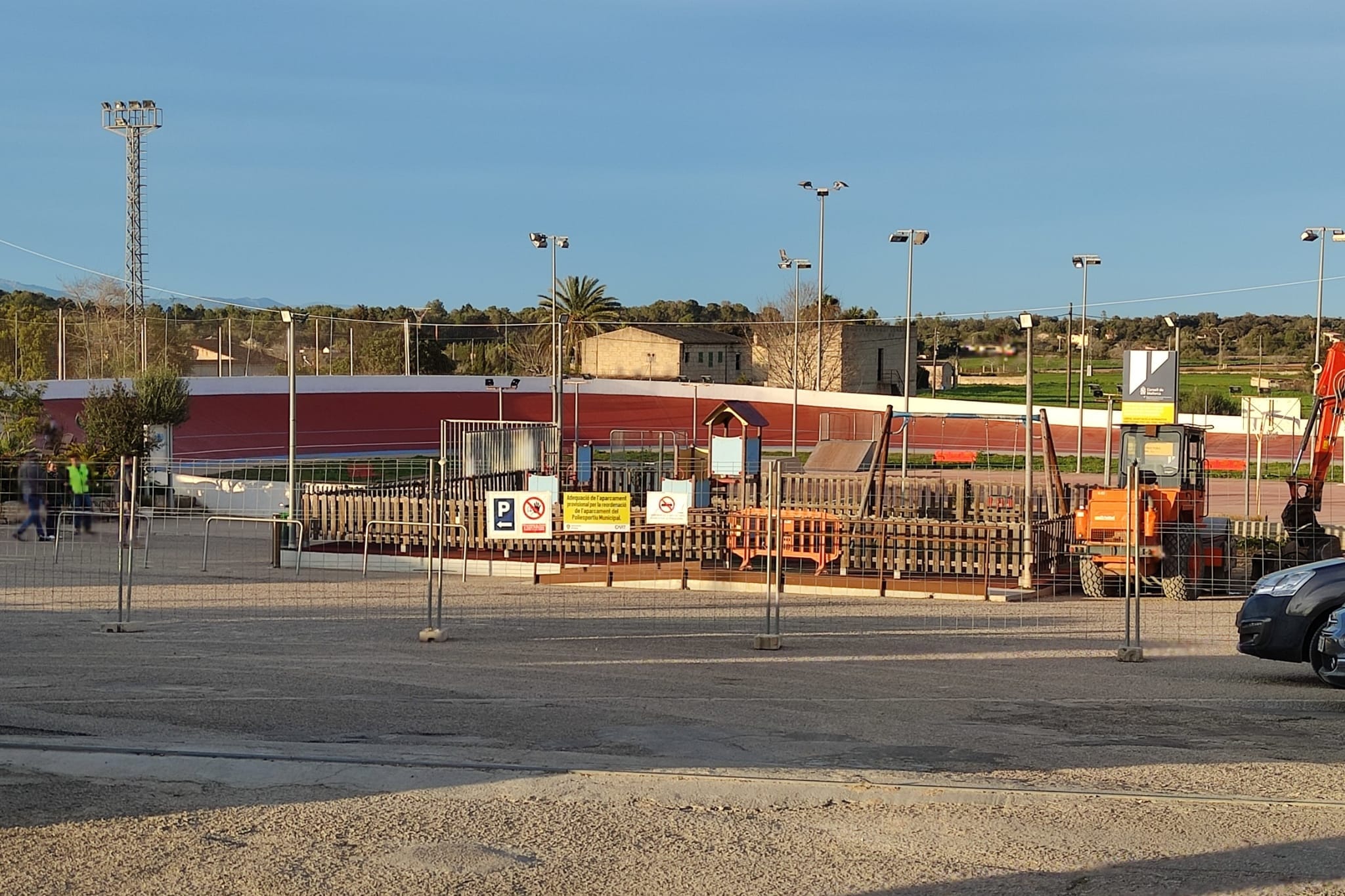 L’aparcament del poliesportiu de Sineu tendrà un espai per a caravanes