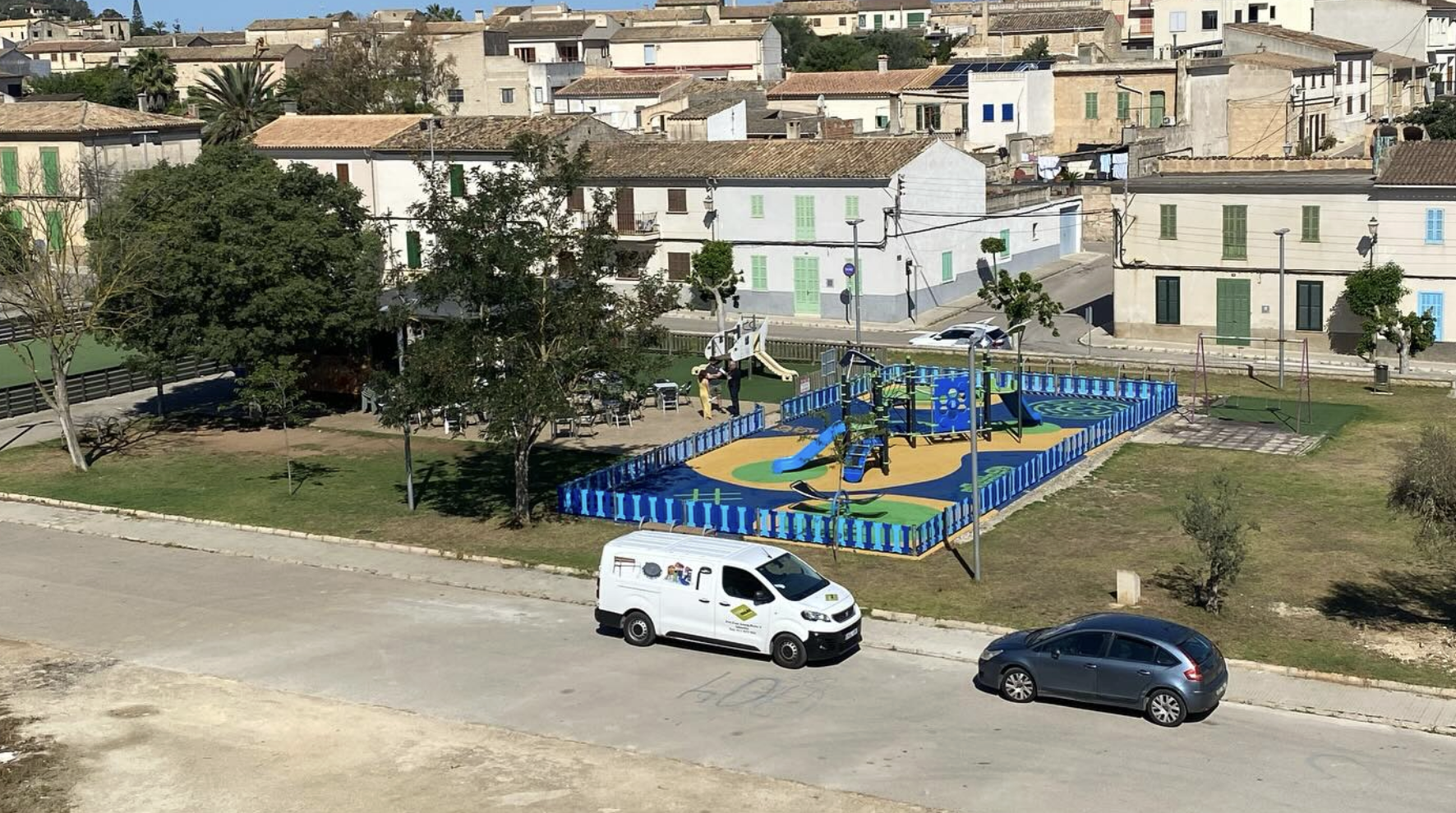 El Pla s’omple de nous espais de jocs infantils o de cal·listènia