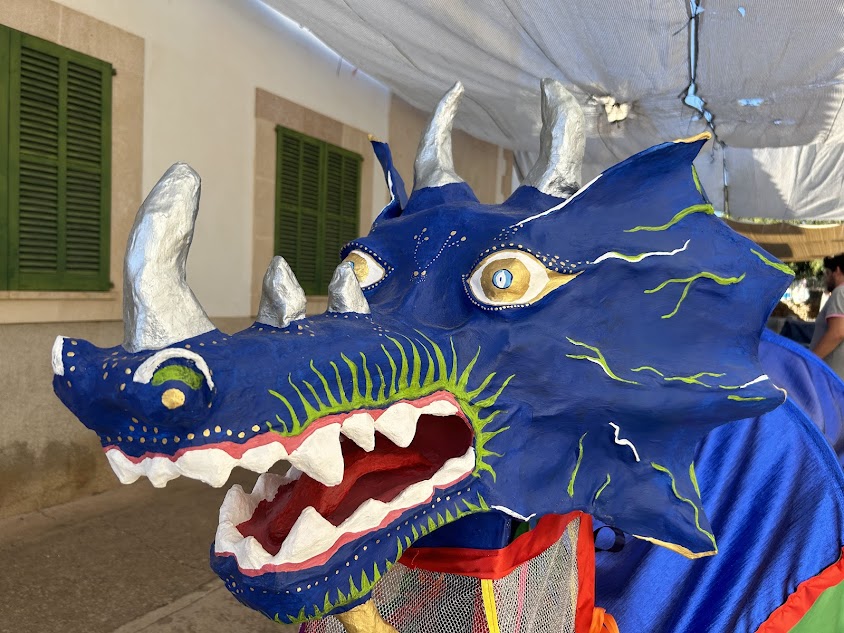 La víbria Damiana de Pina estrena cos per les festes d’estiu