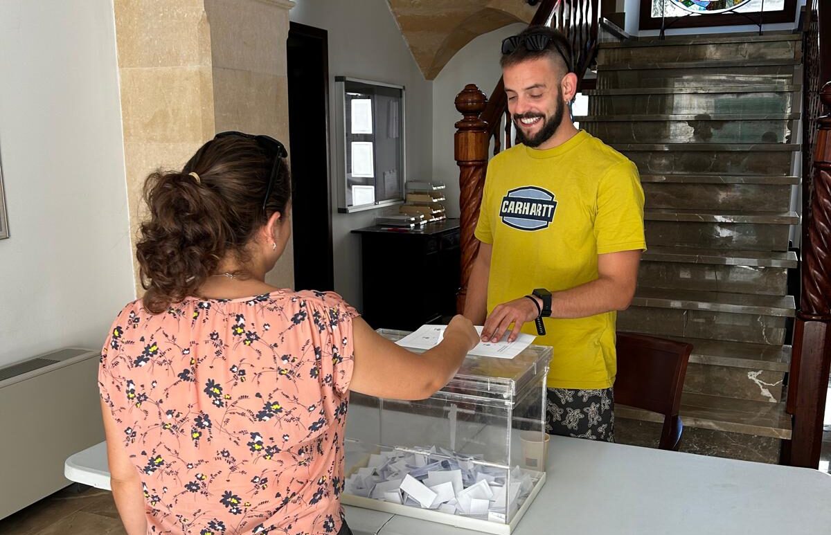 Sant Joan repetirà la consulta dels focs artificials per les festes de 2025