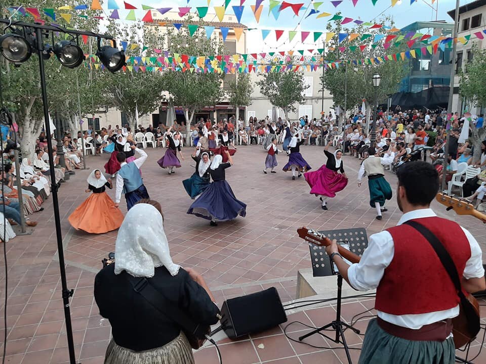 Ariany treu al carrer dissabte la seva riquesa gastronòmica, artesanal, empresarial i folklòrica