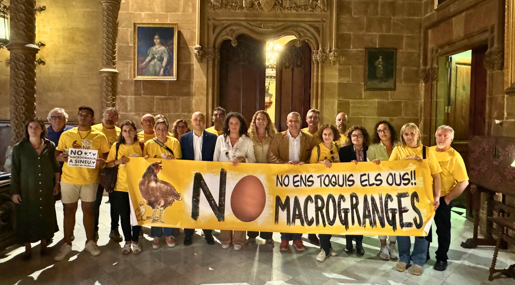 El pacte del Consell tomba la moció socialista per modificar el Pla Territorial i així evitar macrogranges