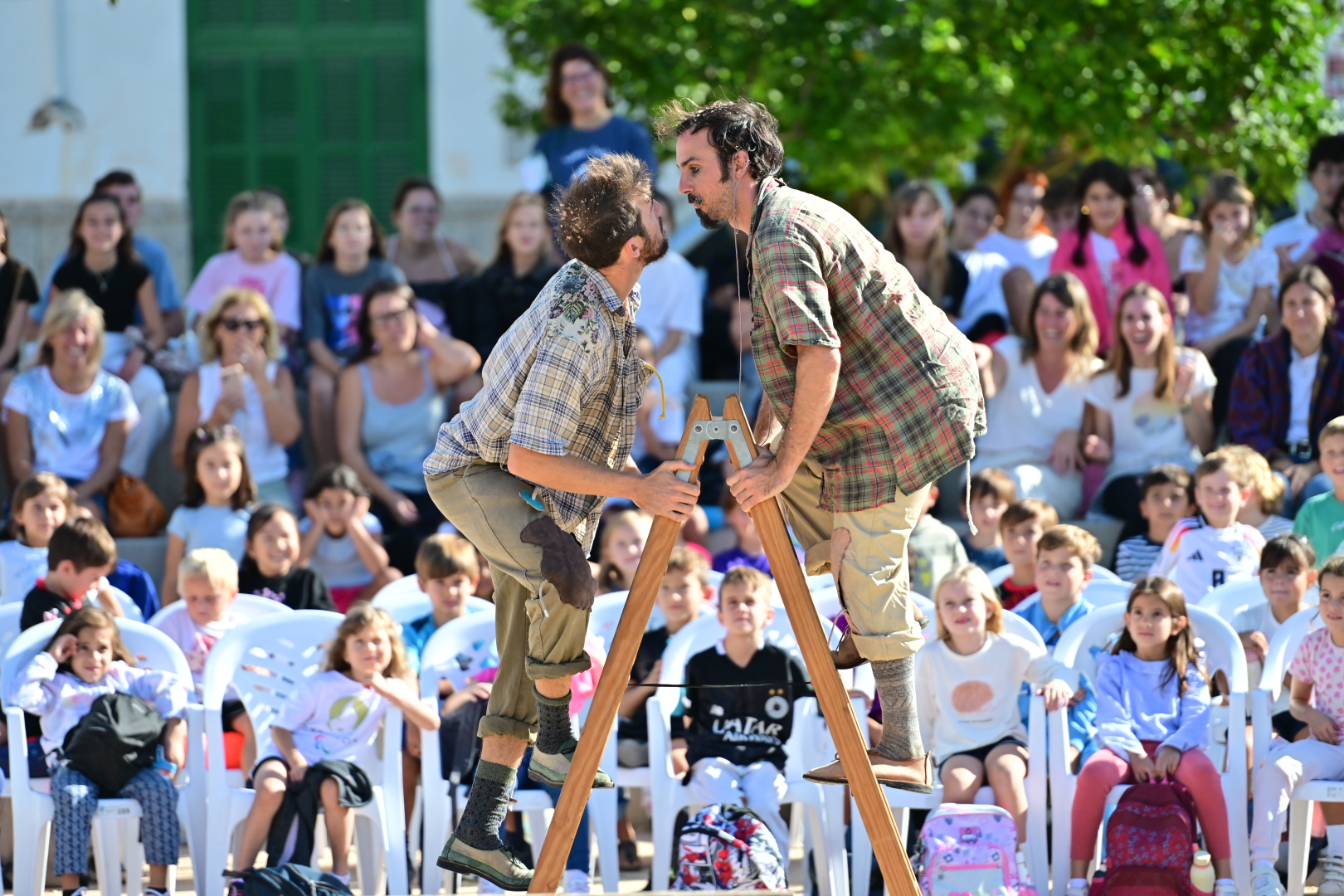 Més de 2.000 alumnes de 16 centres de l’illa gaudeixen de la FIET de Vilafranca