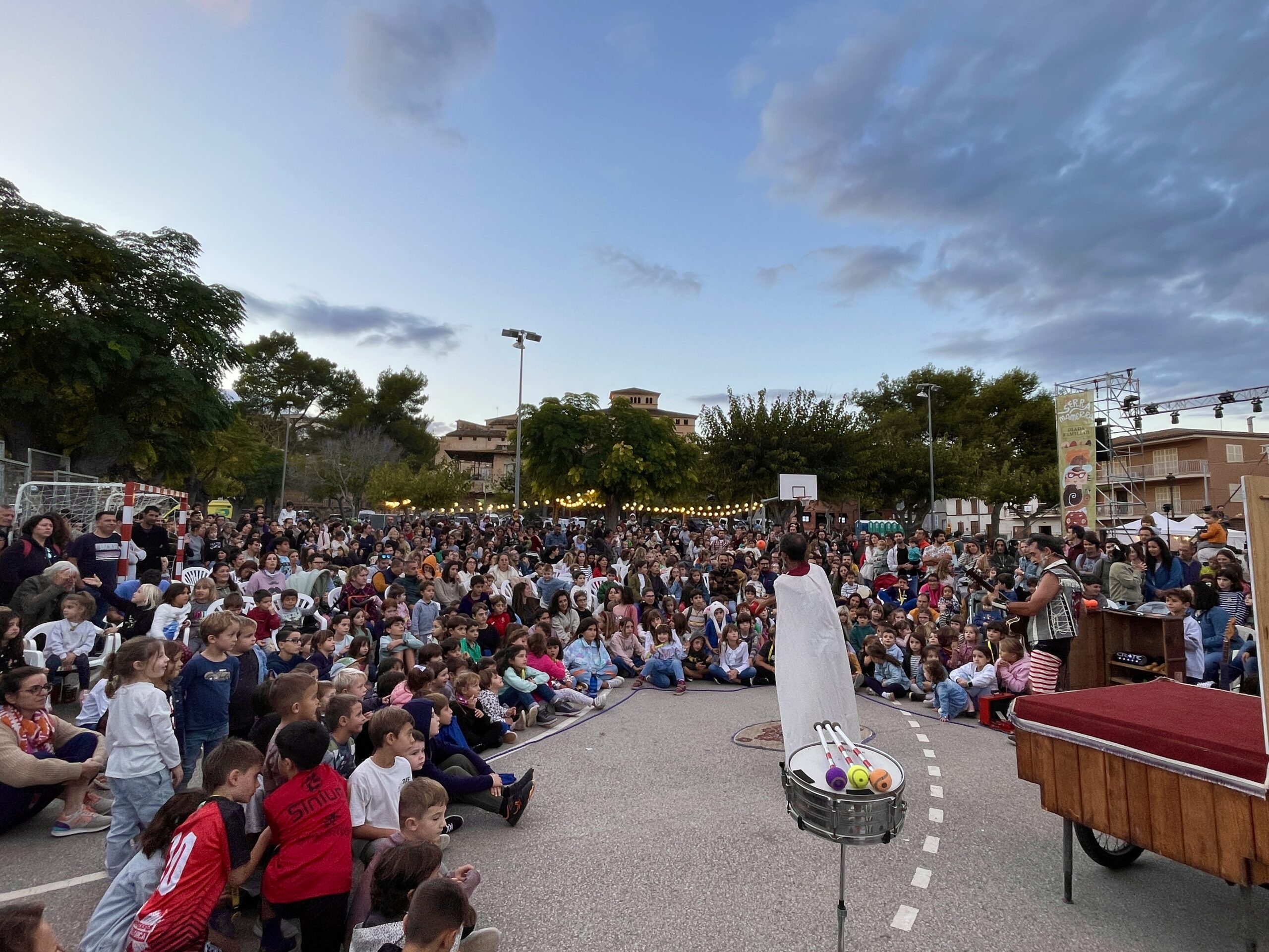 Èxit de la primera trobada familiar “Serra Mamerra” per fomentar l’ús social del català