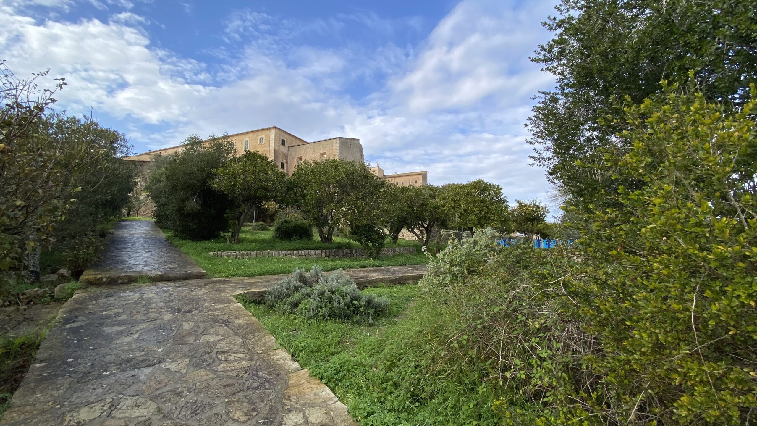 Lloret consensuarà amb tot el poble la reforma de l’hort dels tarongers