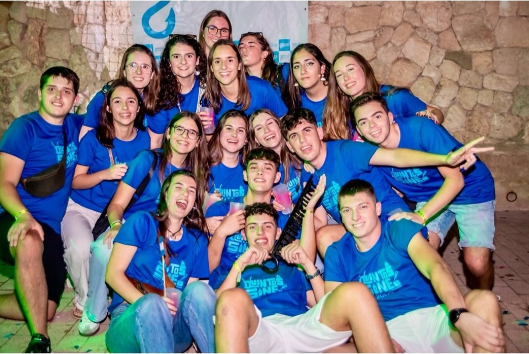 Grups de forans esbucaren la festa dels quintos de Sineu