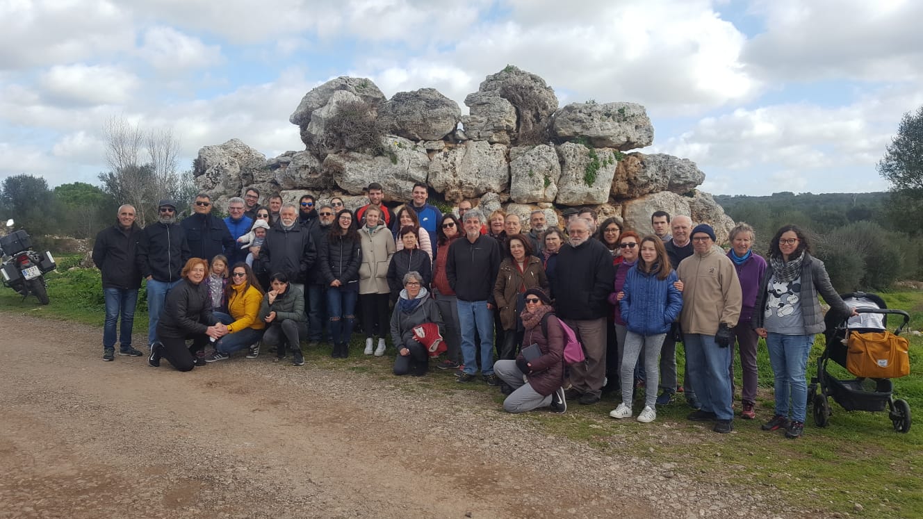 El Pla torna a encendre campanars i talaiots pels drets humans