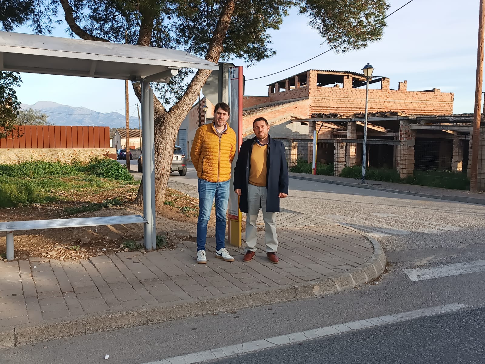 Sineu amplia el servei de bus amb una nova aturada al costat de l’Institut