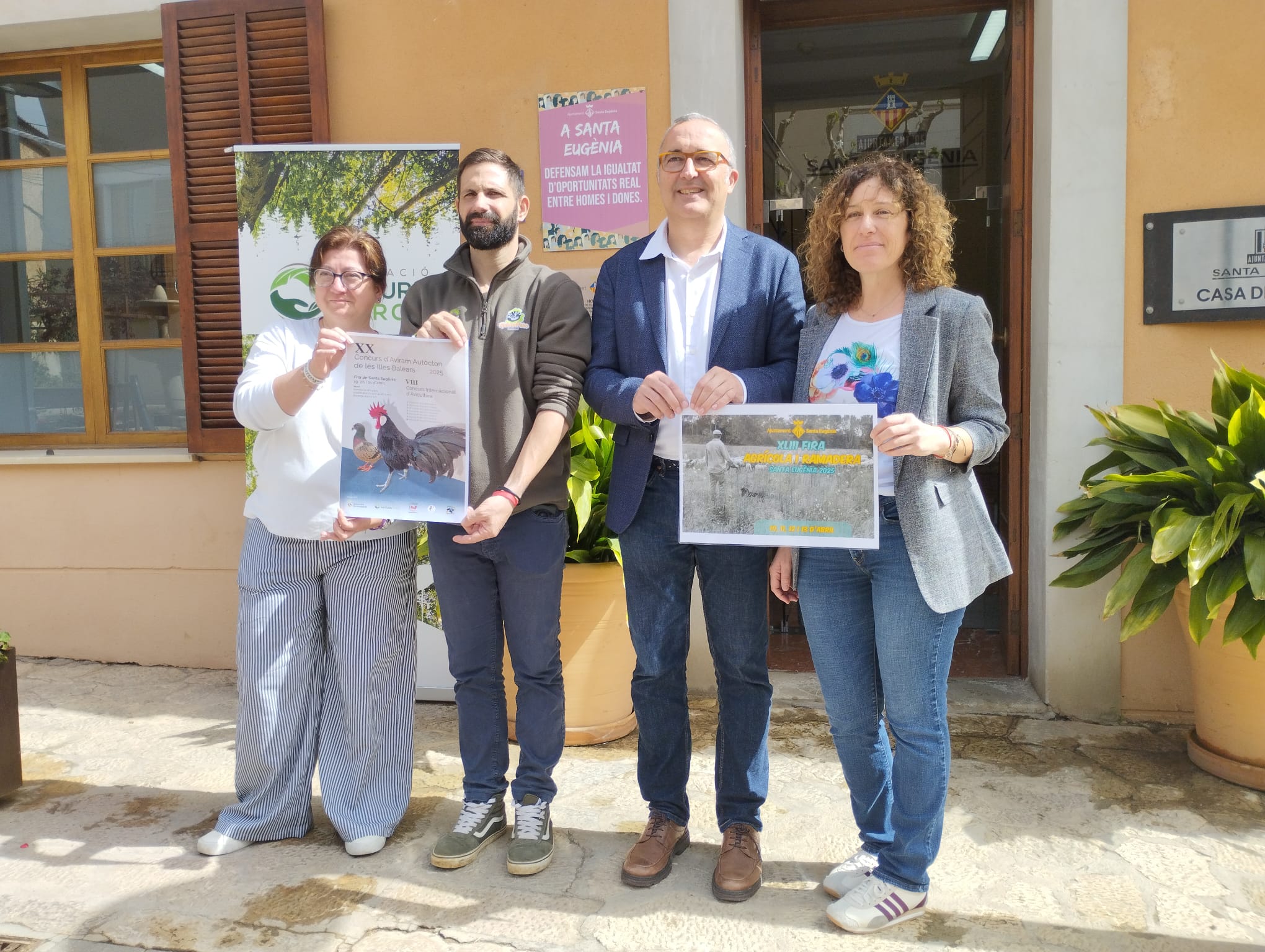 La fira de Santa Eugènia consolida i amplia l’aposta per l’aviram a l’espera del reconeixement autonòmic