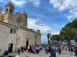 El Pla celebra els pancaritats a la Pau, Bonany, l’Ermita i el puig de Sant Miquel amb gran afluència