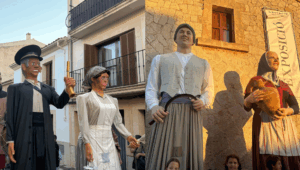 Els nous gegants d’Algaida i Petra ja ballen per les festes de Sant Jaume i Santa Praxedis