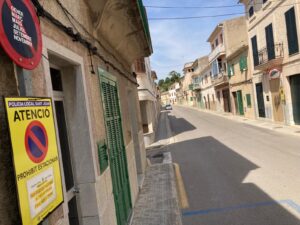 Sant Joan prohibeix estacionar en el carrer de Palma i habilita nous aparcaments públics