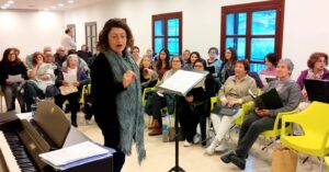 La Coral de Sant Joan celebra 50 anys amb un concert de retrobament d’exmembres