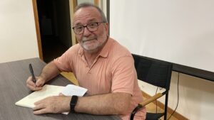 Joan Melià s’estrena en la ficció amb el llibre de relats «Vides exemplars»